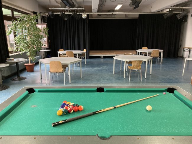 oezkan71 youth center 6102795